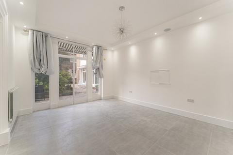 4 bedroom apartment to rent, Bryanston Square, London