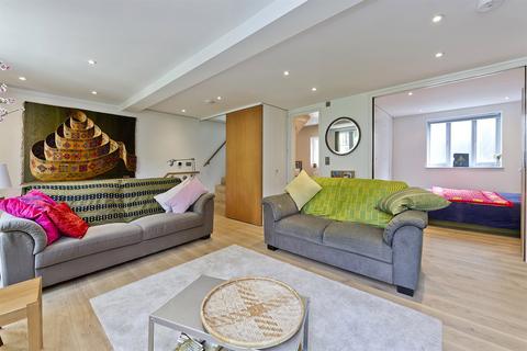 undefined, St Lukes Mews, London, W11
