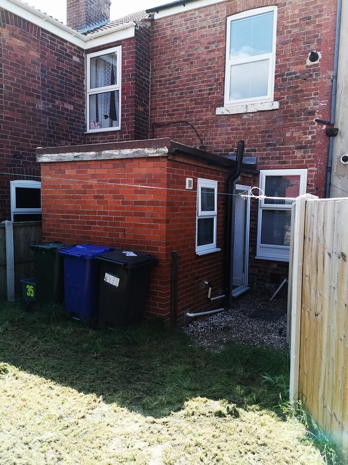 Modern 2 double-bed terraced house for rent in...