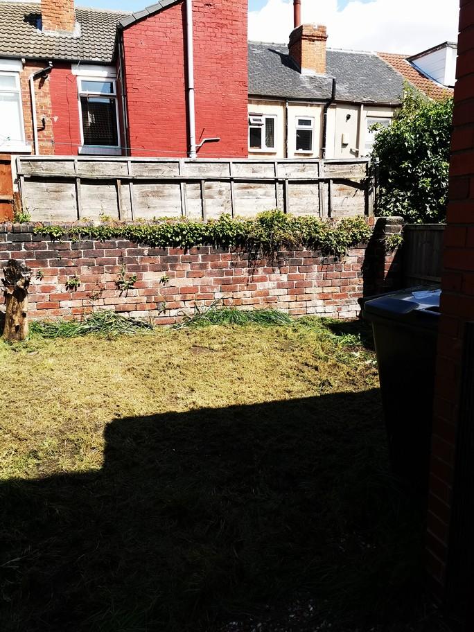Modern 2 double-bed terraced house for rent in...
