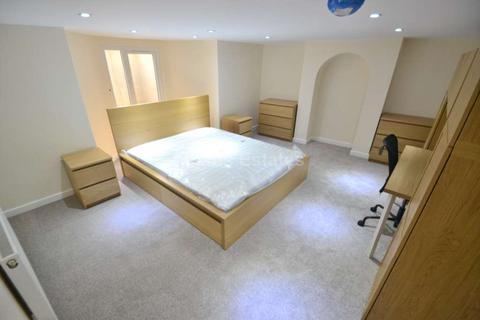 2 bedroom flat to rent, London Road, Reading