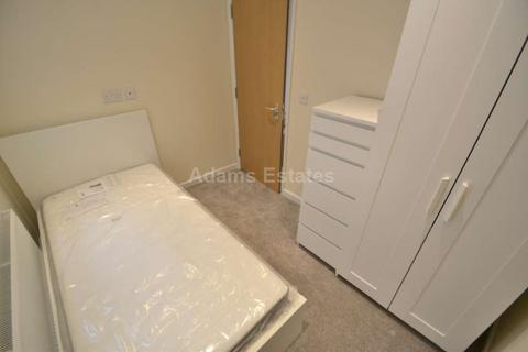 2 bedroom flat to rent, London Road, Reading