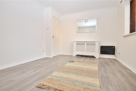 1 bedroom apartment to rent, Redford Close, Feltham, TW13