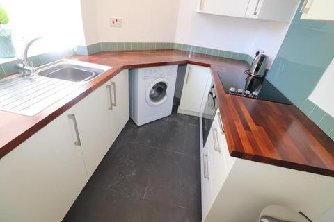 2 bedroom flat to rent, Holburn Street, First Right, AB10