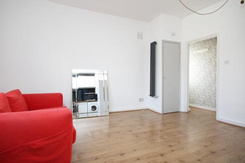 1 bedroom flat to rent, Malden Place, Chalk Farm, NW5