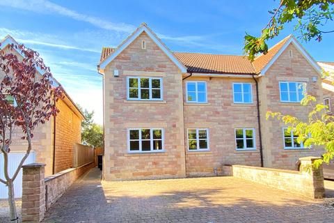 4 bedroom house to rent, Cedar Grove, Harrogate, HG2