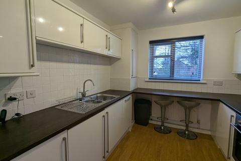 1 bedroom flat to rent, Wardle Court, 14 Wardle Road, Sale