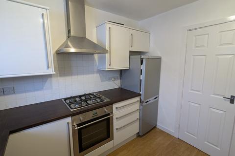 1 bedroom flat to rent, Wardle Court, 14 Wardle Road, Sale