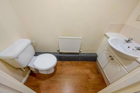 2 bedroom terraced house to rent, Battery Road, West Thamesmead London SE28