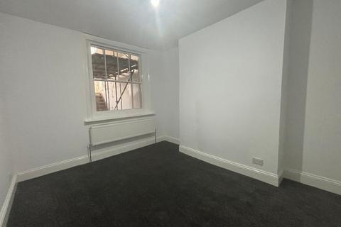 2 bedroom flat to rent, Eaton Place, Brighton, East Sussex, BN2 1EH