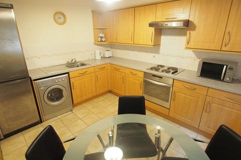 2 bedroom flat to rent, Sir William Wallace Wynd, 1st Floor, AB24