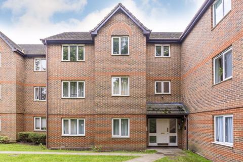 2 bedroom apartment to rent, John Austin Close, Kingston Upon Thames