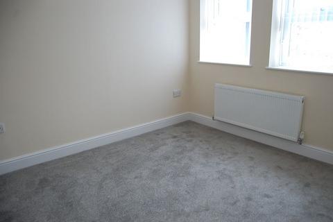 2 bedroom apartment to rent, Vine Street, Wallsend NE28