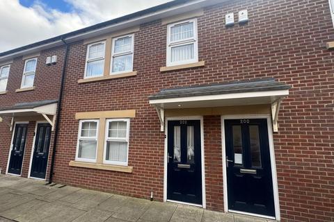 2 bedroom apartment to rent, Vine Street, Wallsend NE28