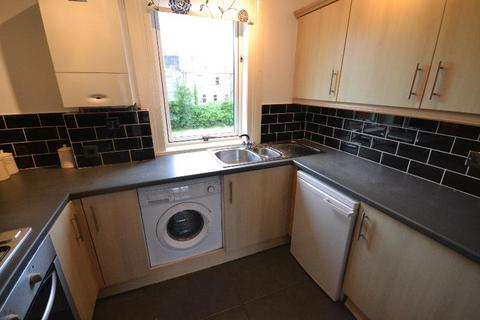 2 bedroom flat to rent, Saughton Park, Balgreen, Edinburgh, EH12