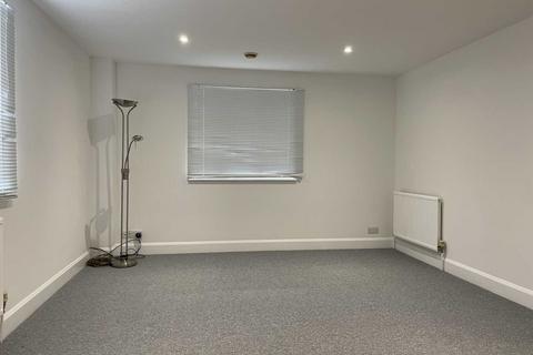 2 bedroom apartment to rent, Union Court, Berkhamsted HP4