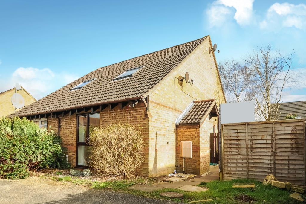 Southwold, Bicester, OX26 1 bed terraced house £800 pcm (£185 pw)