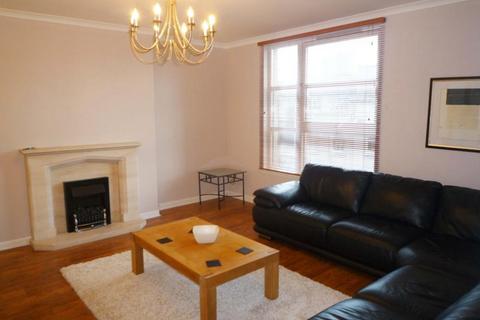 3 bedroom flat to rent, 22d New Century House, Aberdeen, AB11 6AY