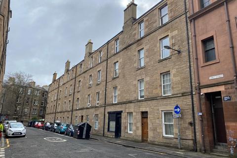 3 bedroom flat to rent, Tarvit Street, Tollcross, Edinburgh, EH3
