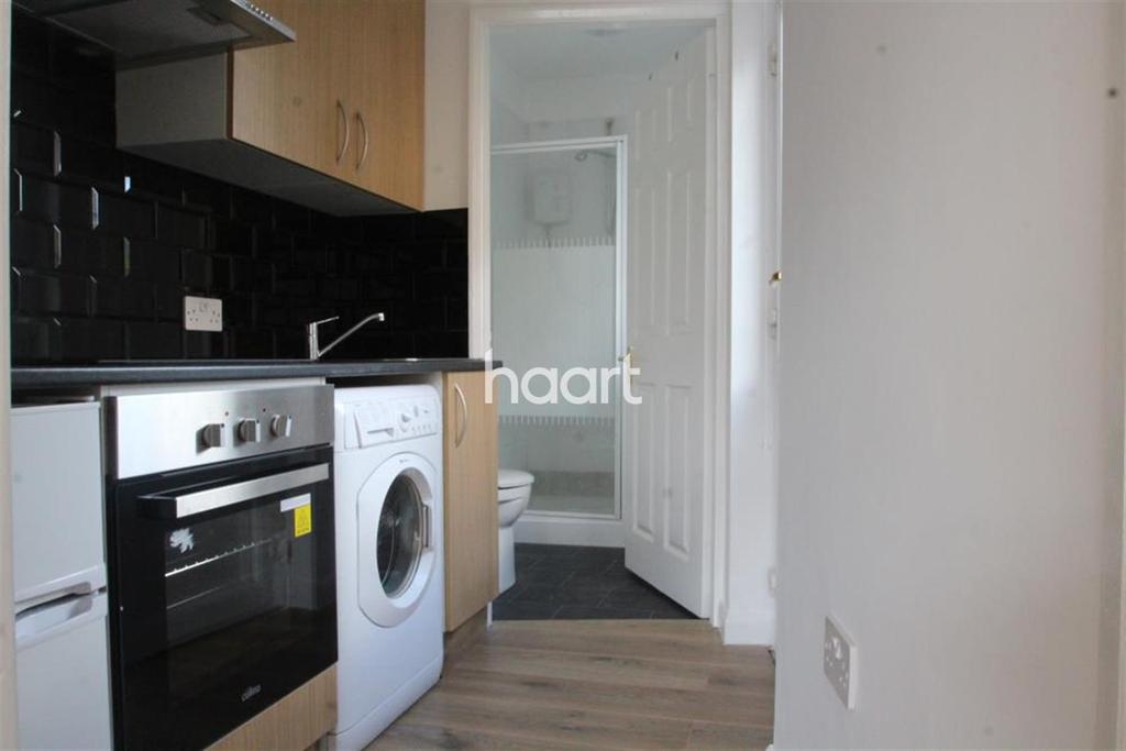 Garrick Road, Greenford, UB6 Studio £750 pcm (£173 pw)
