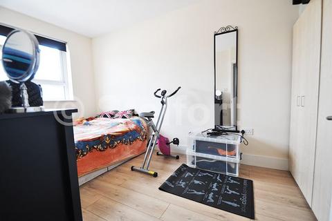 2 bedroom flat to rent, Romford Road, London, E7