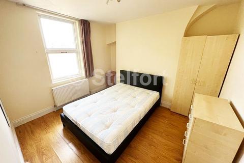undefined, West Ham Lane, London, E15