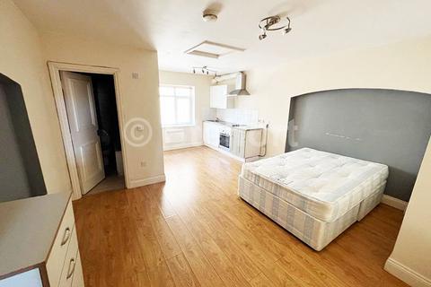 undefined, West Ham Lane, London, E15