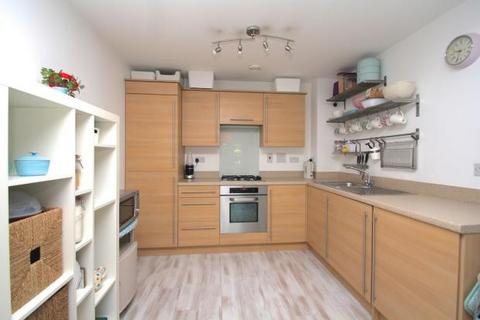 2 bedroom flat to rent, 5 Worcester Close, London SE20