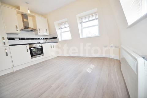 2 bedroom flat to rent, Holloway Road, London, N19