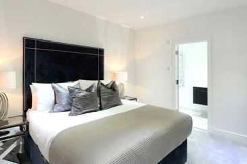 3 bedroom maisonette to rent, Somerset Court, London
