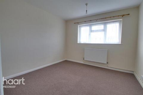 2 bedroom apartment to rent, Mercury Close, Rochester