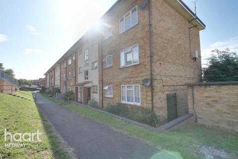 2 bedroom apartment to rent, Mercury Close, Rochester