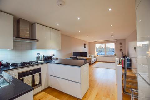 1 bedroom apartment to rent, St Stephen's Gardens, Manfred Road
