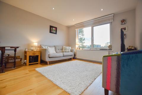1 bedroom apartment to rent, St Stephen's Gardens, Manfred Road