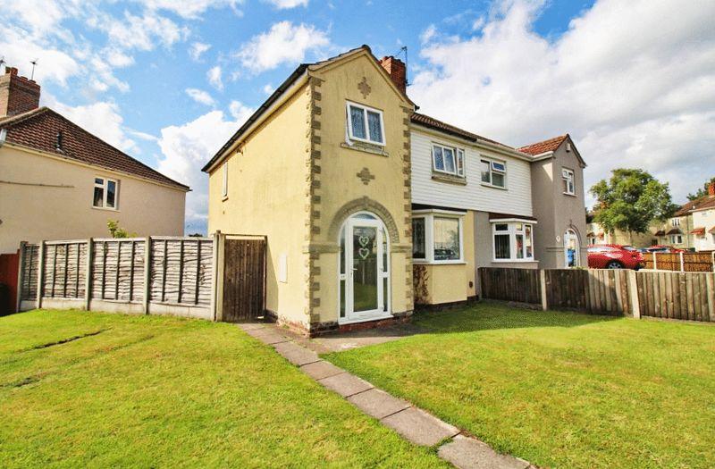 Annan Avenue, Wolverhampton 3 bed semidetached house £115,000