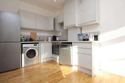 2 bedroom flat to rent, Freegrove Road, Islington, N7