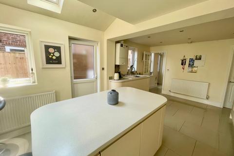 3 bedroom semi-detached house for sale, Villa Street, Derbyshire DE72