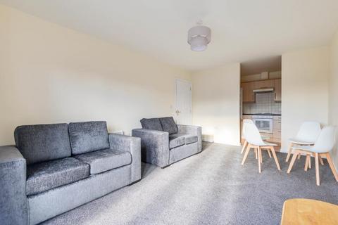 2 bedroom apartment to rent, Edgecombe Road,  Headington,  OX3