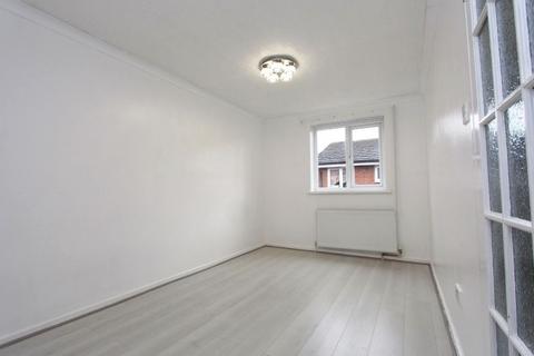 34 Grove Close, Manchester, M14 5WB