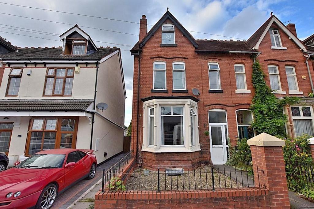 Clark Road, Wolverhampton 5 bed house to rent £1,400 pcm (£323 pw)