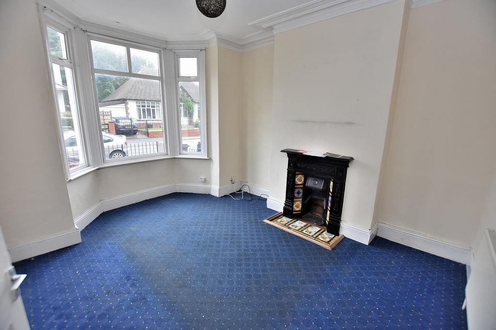 Clark Road, Wolverhampton 5 bed house to rent £1,300 pcm (£300 pw)