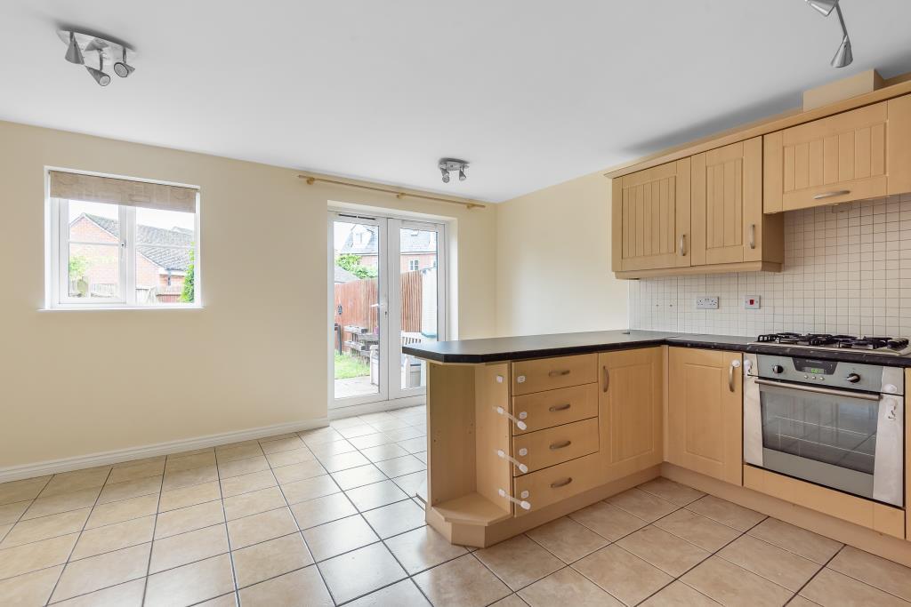 Kitchen/Dining Area