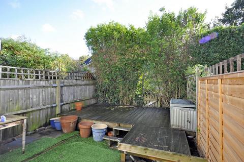 undefined, Beverley Path, Barnes, SW13