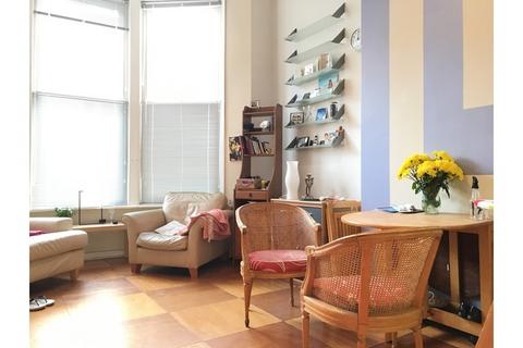 Studio to rent, Sinclair Road, Kensington Olympia W14