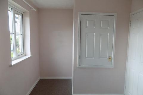 2 bedroom terraced house to rent, Cedar Avenue, Doddington