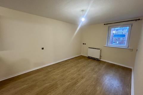 1 bedroom flat to rent, Lesanne Court, Gloucester
