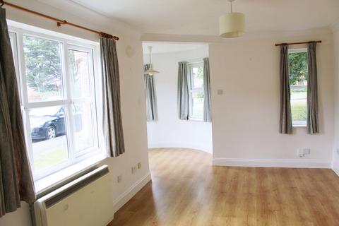 1 bedroom ground floor flat to rent, Field Gardens, Steventon