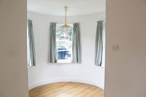 1 bedroom ground floor flat to rent, Field Gardens, Steventon