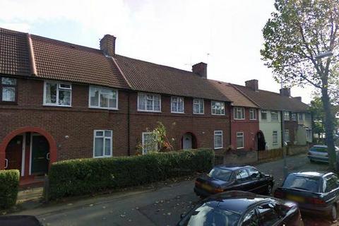 3 bedroom terraced house to rent, Dagenham Avenue, Dagenham, Greater London, Essex, RM9 6LD