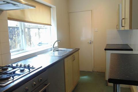 2 bedroom terraced house to rent, Lovatt Street, Stoke-On-Trent